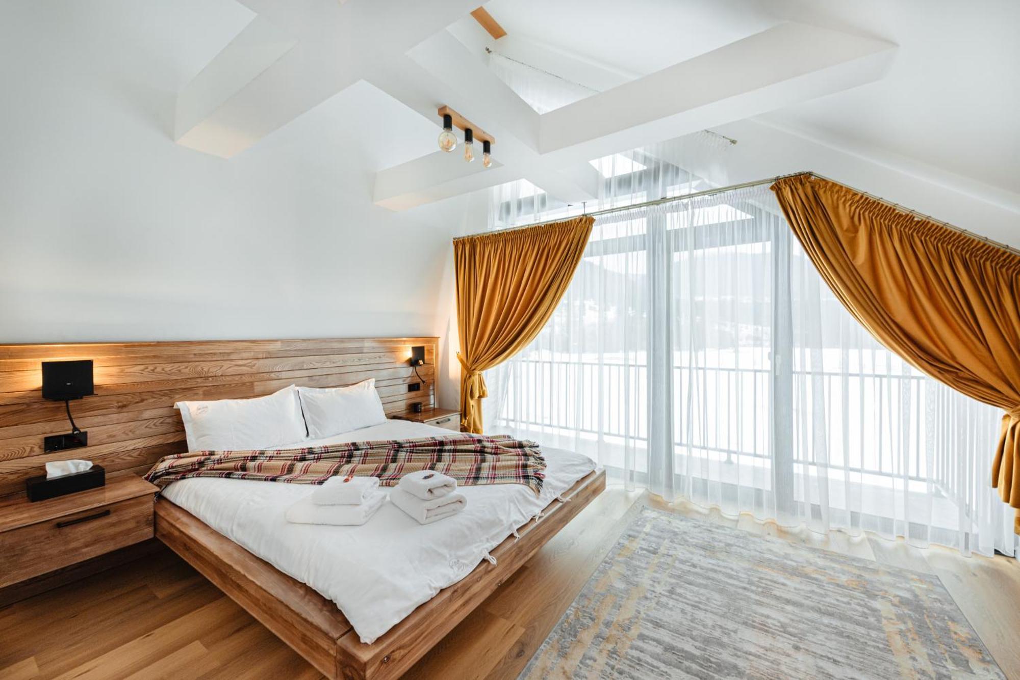 Elviu Guesthouse Lacu Rosu Eksteriør bilde