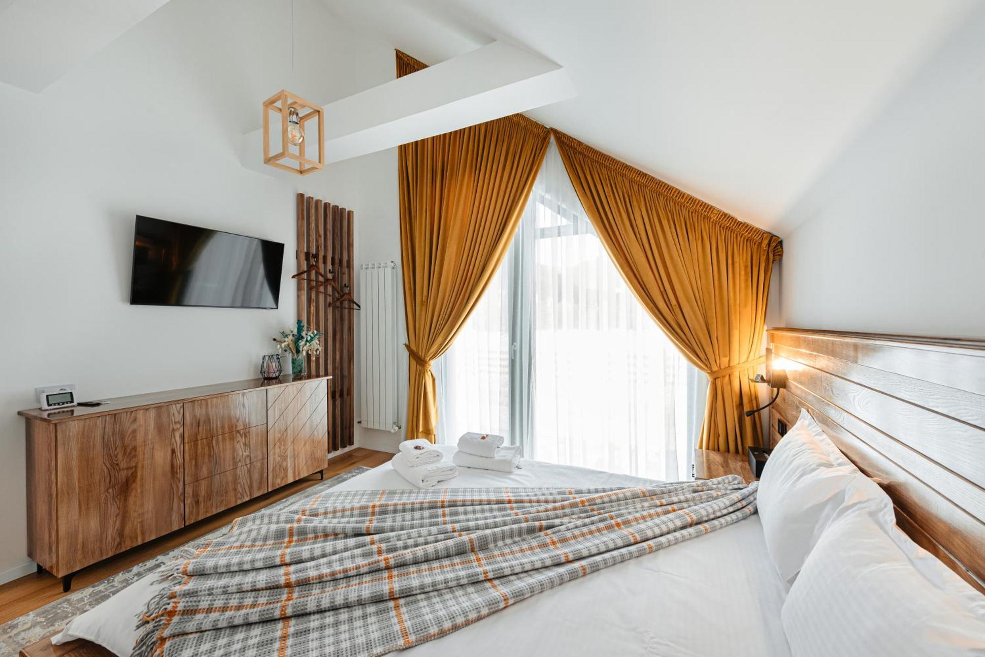 Elviu Guesthouse Lacu Rosu Eksteriør bilde