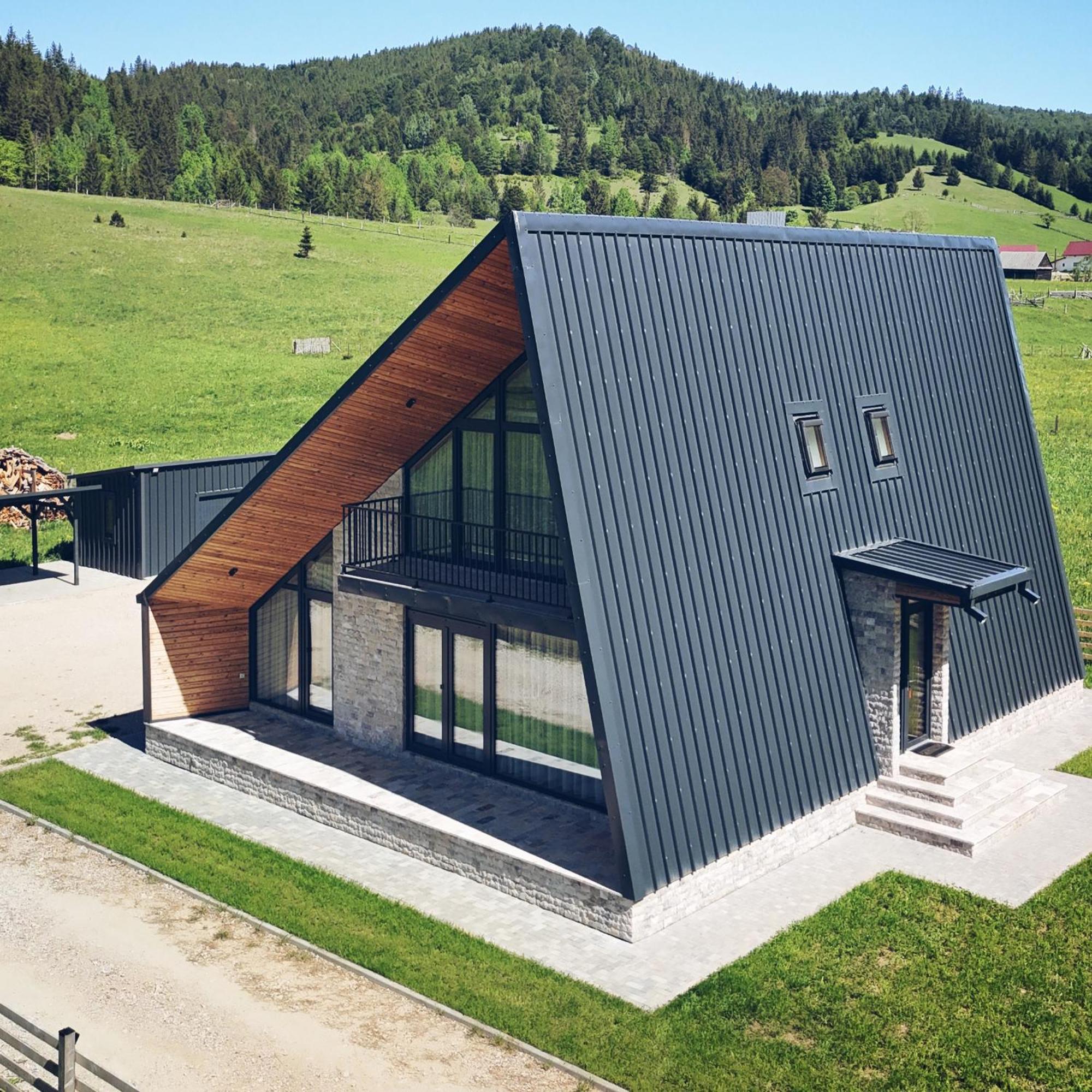 Elviu Guesthouse Lacu Rosu Eksteriør bilde